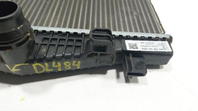 VAG 5Q0121251GR Radiador de refrigeración del motor  comprar en Ponferrada
