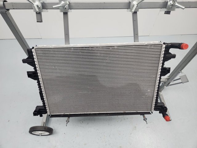 5Q0121251HQ Radiador adicional de refrigeración del motor comprar Almería