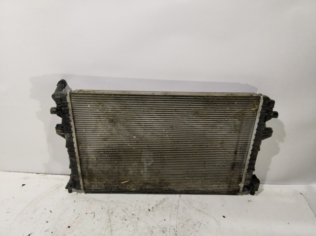 5Q0121251HS VAG Radiador adicional de refrigeración del motor  disponible Ourense