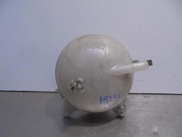 VAG 5Q0121407 Depósito de expansión del sistema de refrigeración del inversor  en stock Salamanca