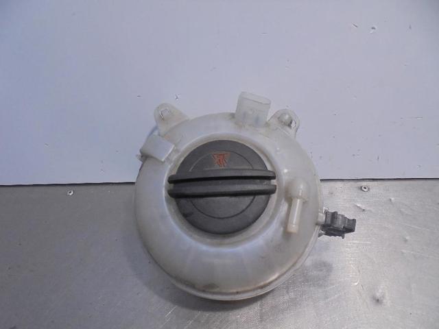 5Q0121407 Depósito de expansión del sistema de refrigeración del inversor  disponible Málaga