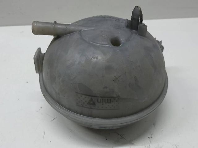 5Q0121407D Vaso de expansión  en stock Granada