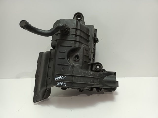 Carcasa del filtro de aire 5Q0129607AA VAG