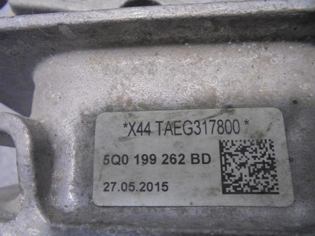 5Q0199262BD Soporte de motor derecho  en stock Granada