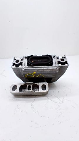 5Q0199262BE VAG Soporte de motor derecho  en stock Huelva