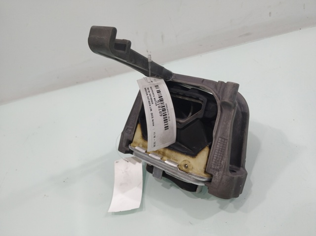 Soporte derecho de la transmisión 5Q0199262CK VAG