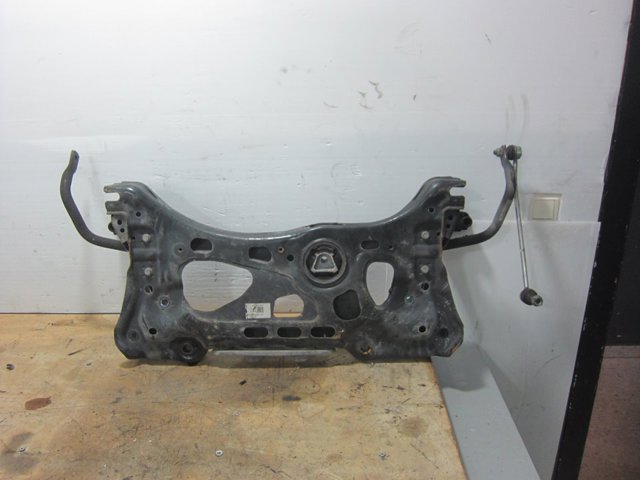 VAG 5Q0199315R Subchasis delantero soporte motor  disponible España