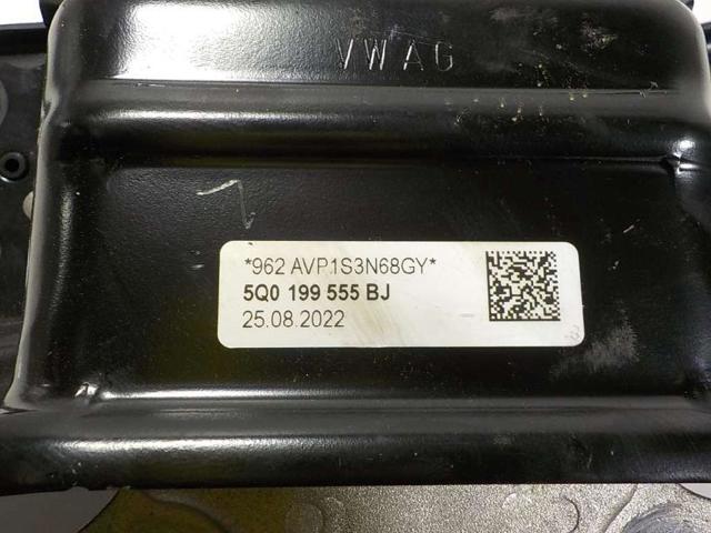 VAG 5Q0199555BJ Soporte izquierdo del motor  en stock Terrassa