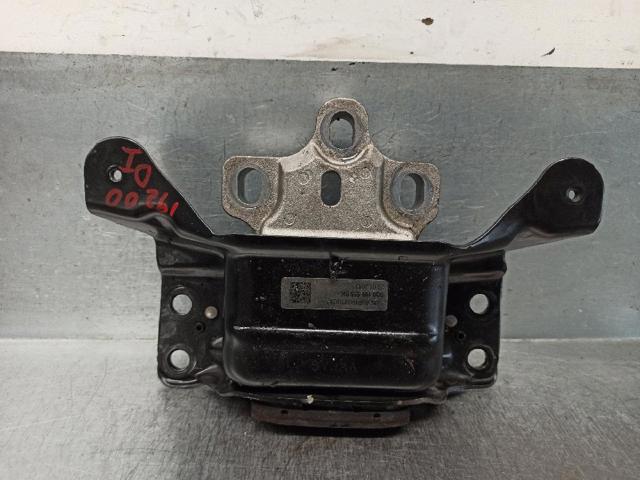 Soporte de motor izquierdo 5Q0199555BK VAG