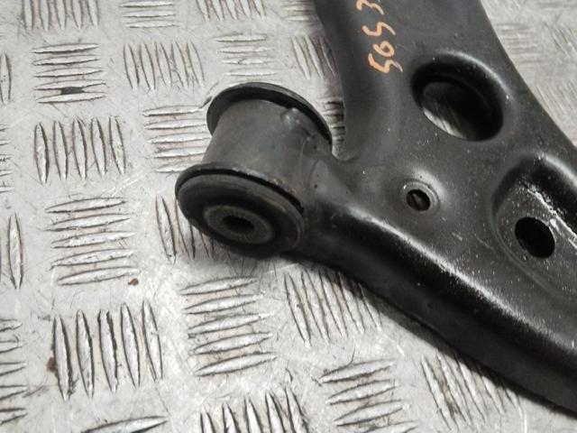 5Q0407151J Brazo inferior izquierdo de la suspensión delantera comprar Girona