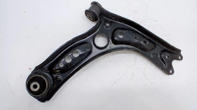 5Q0407151J Brazo inferior izquierdo de la suspensión delantera  comprar en Pontevedra