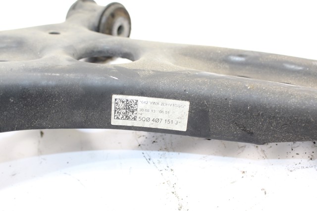 5Q0407151J VAG Brazo inferior izquierdo de la suspensión delantera comprar Bilbao