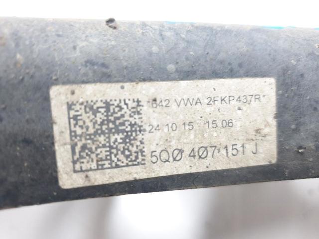 VAG 5Q0407151J Brazo inferior izquierdo de la suspensión delantera  disponible España