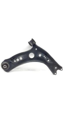 5Q0407151J Brazo inferior izquierdo de la suspensión delantera comprar Almería