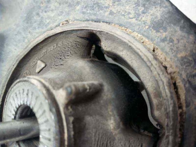 5Q0407151L Brazo inferior izquierdo de la suspensión delantera comprar Sevilla