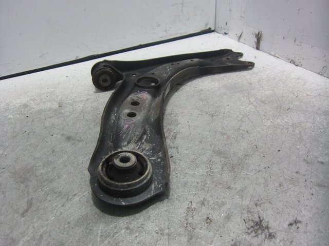 5Q0407151R VAG Brazo inferior izquierdo de la suspensión delantera comprar Alcalá