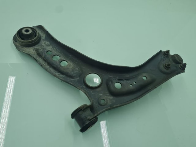 5Q0407152J Brazo inferior derecho de la suspensión delantera comprar Girona