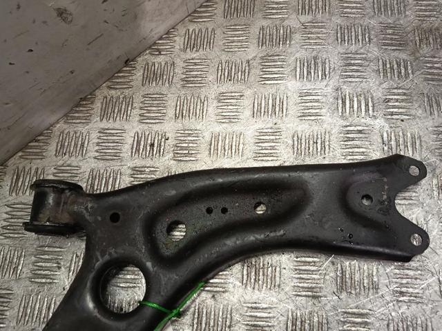 5Q0407152J Brazo inferior derecho de la suspensión delantera  disponible Burgos