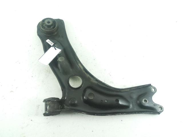 VAG 5Q0407152L Brazo inferior derecho de la suspensión delantera comprar Pamplona