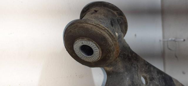 5Q0407152L VAG Brazo inferior derecho de la suspensión delantera  en stock Gandía