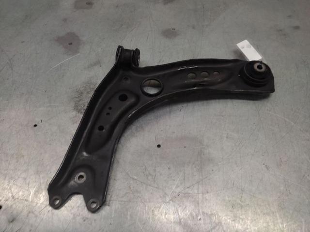 VAG 5Q0407152L Brazo inferior derecho de la suspensión delantera comprar Tarragona