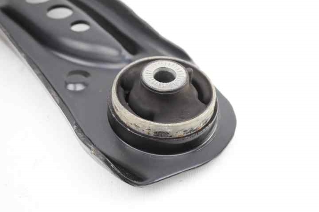 VAG 5Q0407152L Brazo inferior derecho de la suspensión delantera  comprar en Murcia
