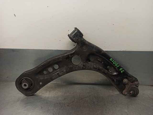 5Q0407152R Brazo inferior derecho de la suspensión delantera comprar Almería