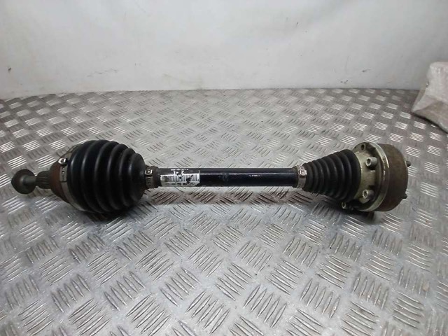 VAG 5Q0407271A Semieje delantero izquierdo  disponible Valladolid