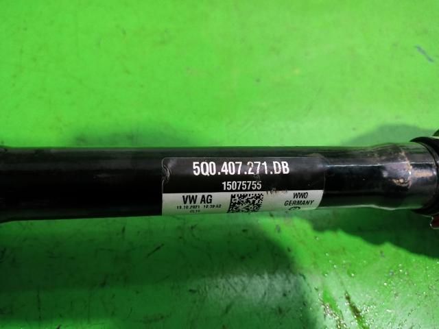 VAG 5Q0407271DB Semieje delantero izquierdo  en stock Terrassa