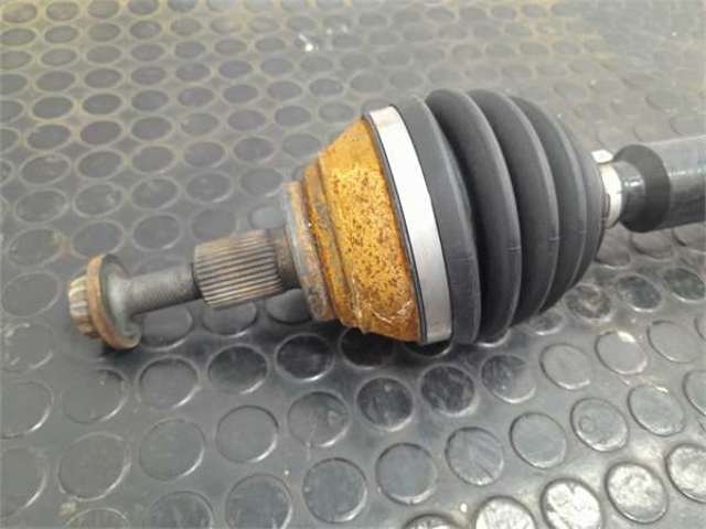5Q0407272C VAG Semieje delantero derecho  en stock Gandía