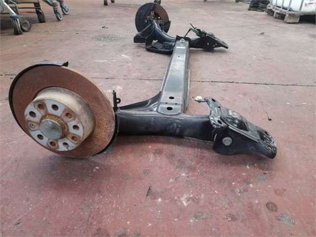 VAG 5Q0501049BJ Puente trasero comprar Tarragona