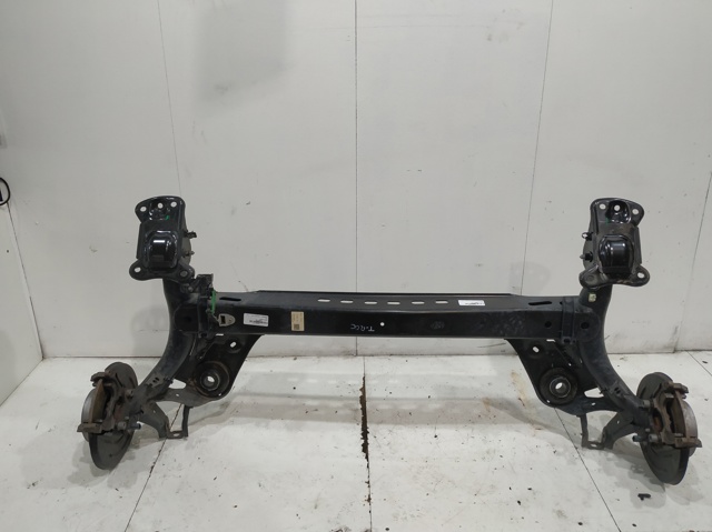 5Q0501049BJ Subchasis trasero soporte motor  comprar en Zaragoza