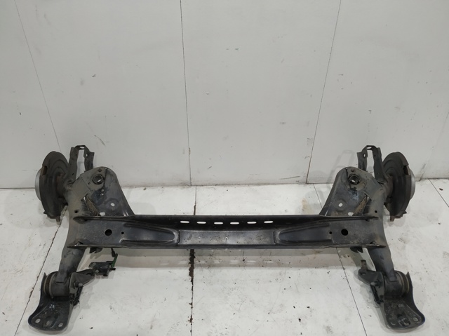VAG 5Q0501049BJ Puente trasero comprar Barcelona