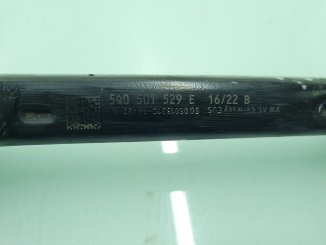 5Q0501529E Brazo transversal de suspensión trasera  en stock Sabadell