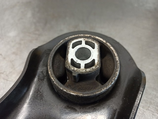 5Q0505225C VAG Brazo longitudinal inferior izquierdo de la suspensión trasera  comprar en Jaén