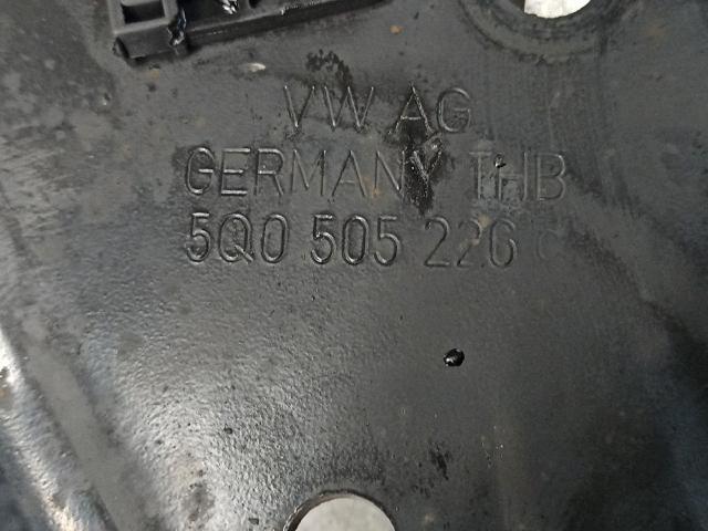VAG 5Q0505226C Brazo longitudinal inferior derecho de la suspensión trasera  disponible España