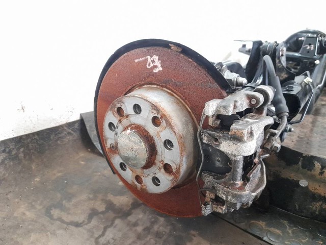 5Q0505315G Puente trasero  en stock Castellón