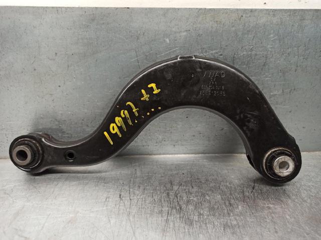 5Q0505323C Brazo superior de suspensión trasera izquierdo/derecho  en stock Sabadell