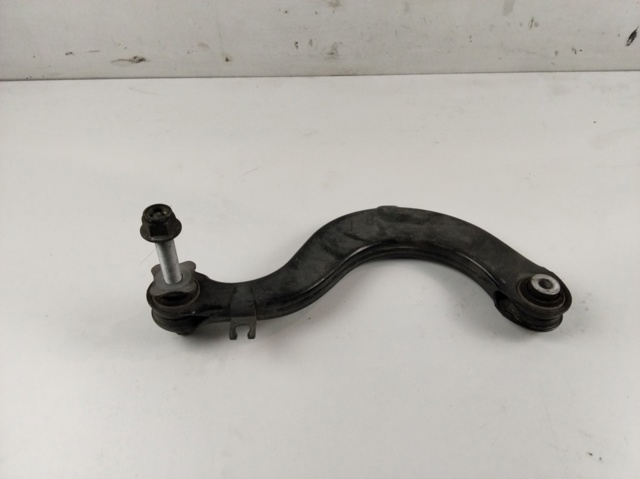 5Q0505323D VAG Brazo superior de suspensión trasera izquierdo/derecho  en stock Córdoba