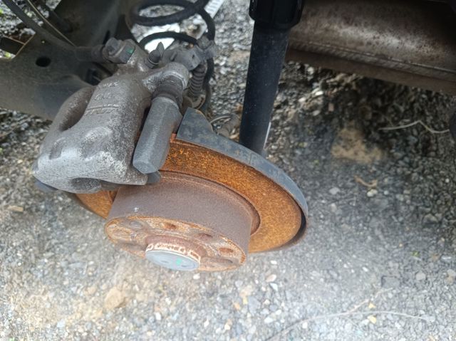 5Q0598611 VAG Cubo de rueda trasero  en stock Córdoba
