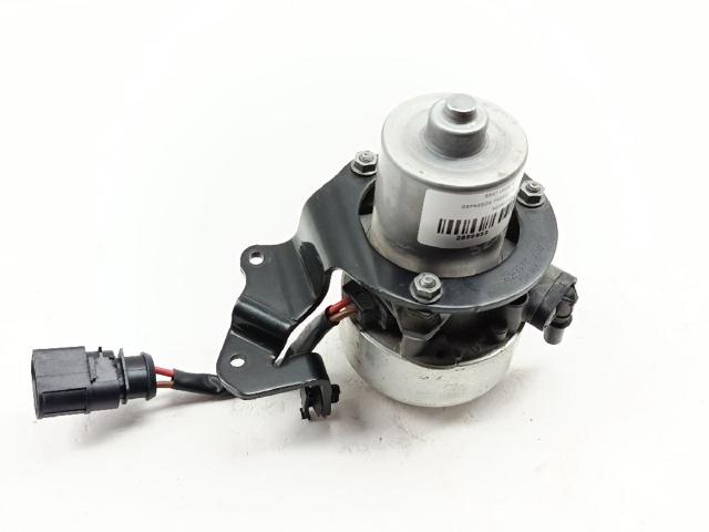 5Q0612181 Bomba de vacío  disponible Utrera