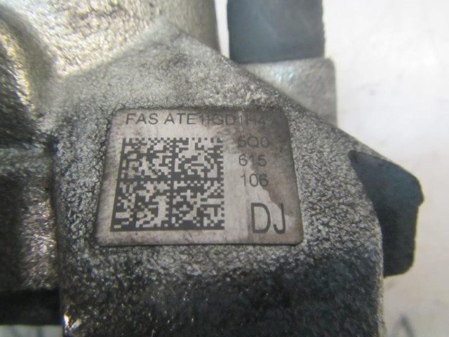 VAG 5Q0615124 Pinza de freno delantera derecha  en stock Terrassa