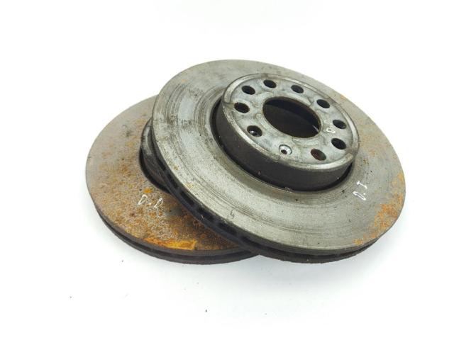 5Q0615301H Juego de reparación de frenos delanteros  en stock Sabadell