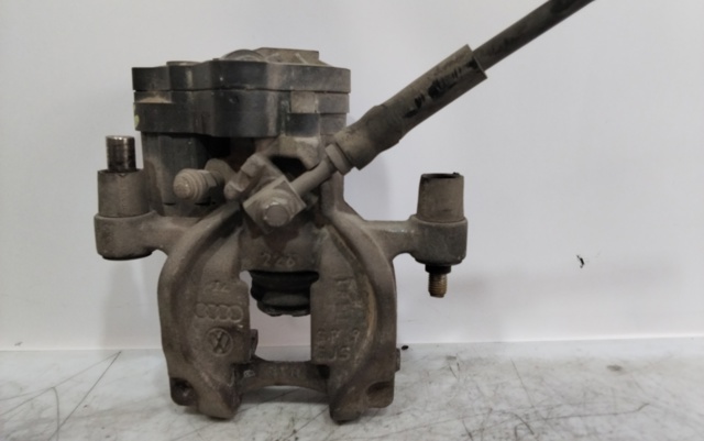 VAG 5Q0615406 Motor del actuador de la pinza de freno trasera comprar Tarragona
