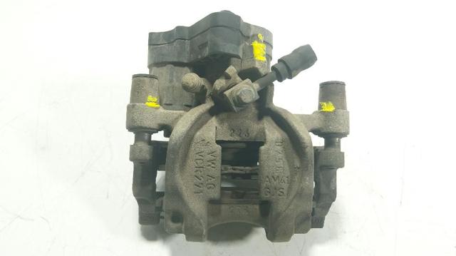 VAG 5Q0615424E Pinza de freno trasera derecha comprar Barcelona