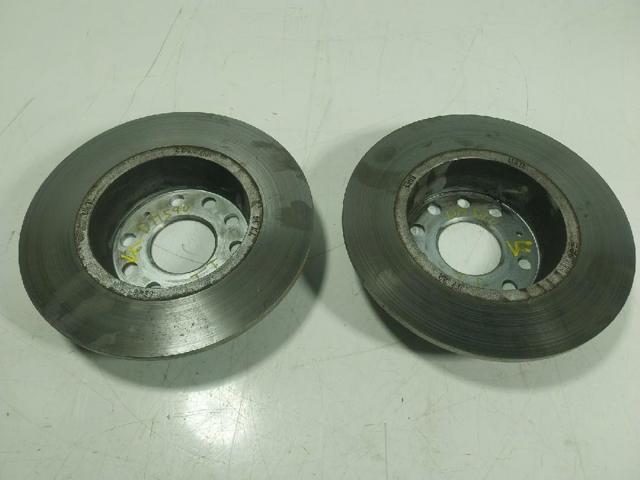 VAG 5Q0615601B Disco de freno trasero  disponible Lugo