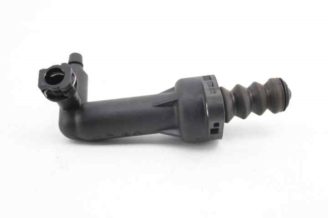 5Q0721261D Bombin de embrague comprar Sevilla