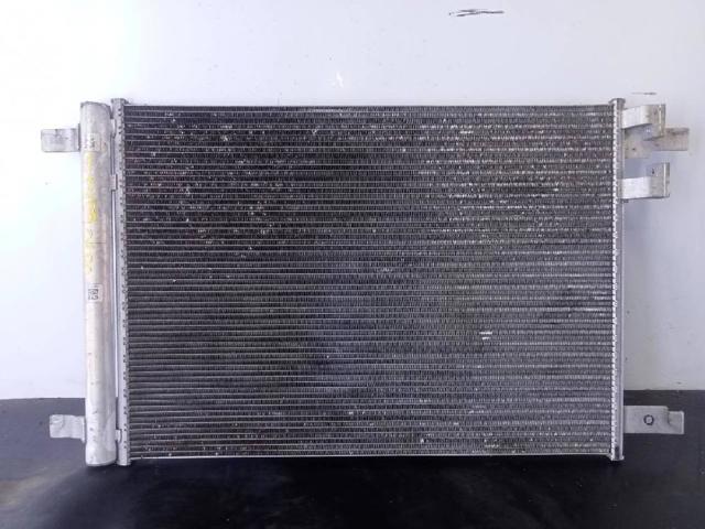 VAG 5Q0816411BC Condensador aire acondicionado  en stock Terrassa