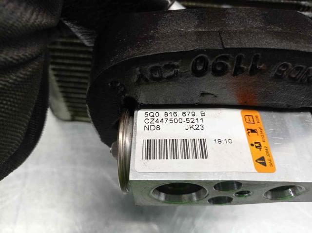 5Q0816679B Válvula TRV del aire acondicionado comprar Girona