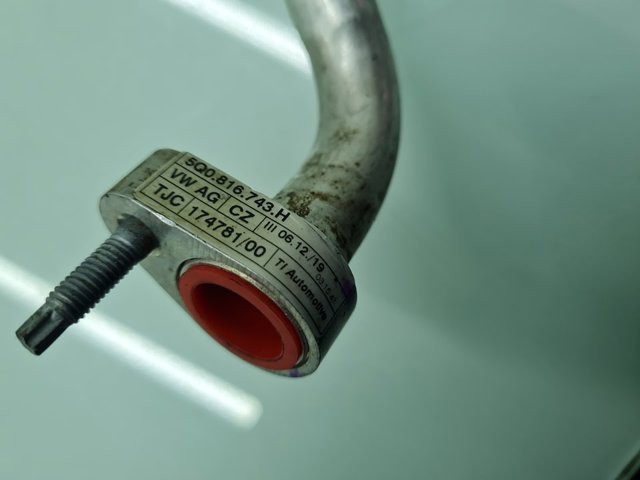 5Q0816743H VAG Manguera de aire acondicionado de evaporador al compresor  en stock Huelva